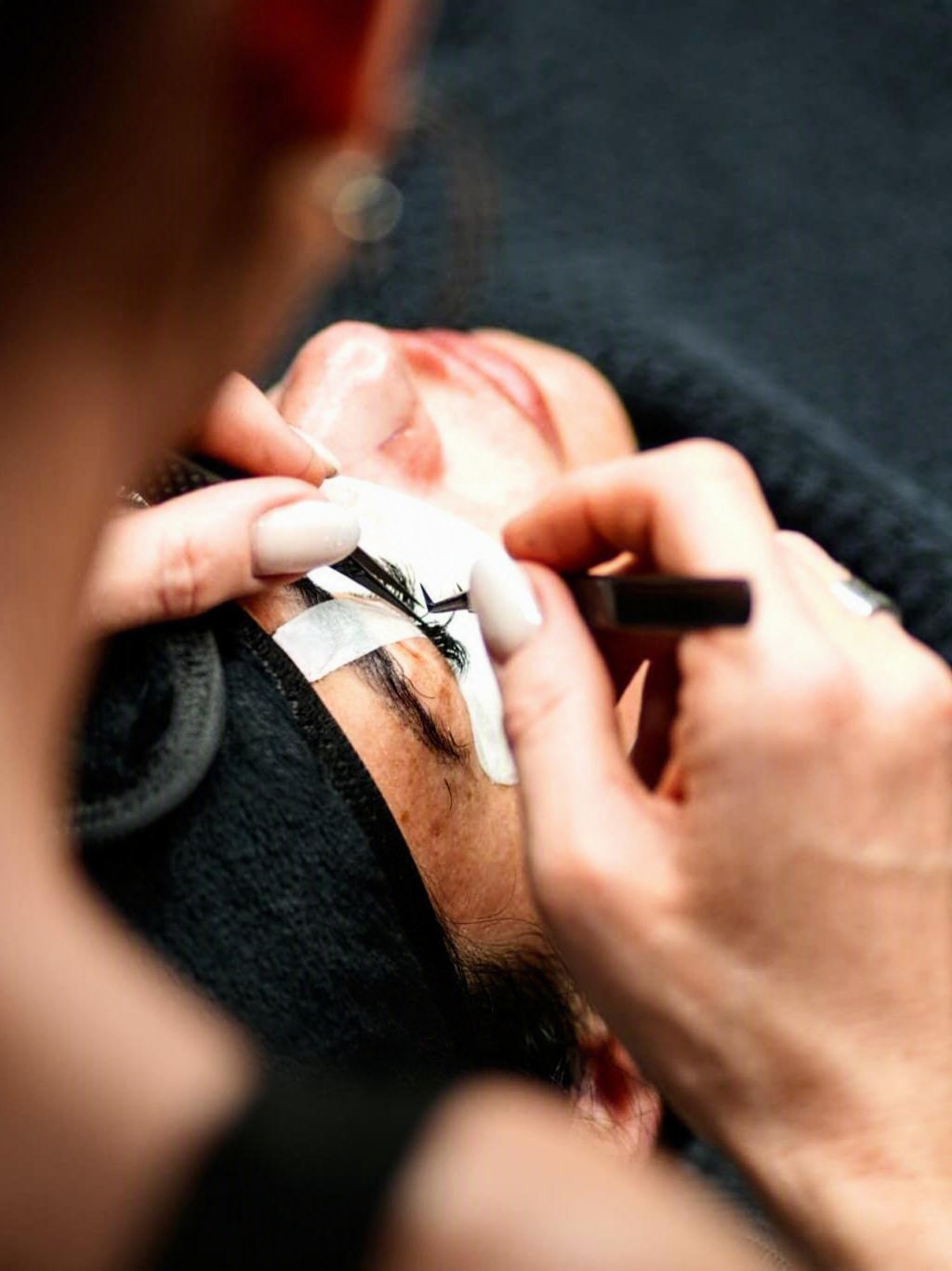 Wimpernverlängerung Arbeit.png